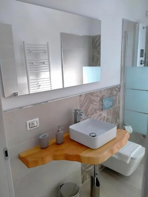 Suite Room Malpensa B&B Cardano Al Campo 0*,  Italy